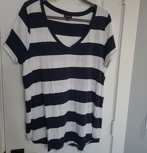 torrid Navy Blue and White Striped V-Neck Short Sleeve Tee
